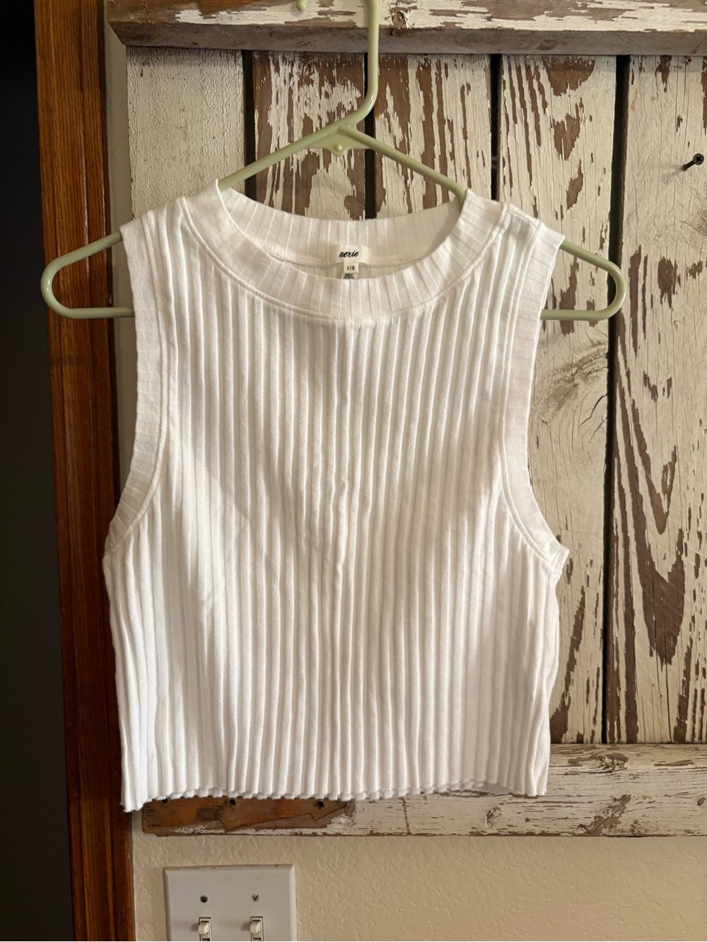 Aerie White Ribbed Crop Tank Top